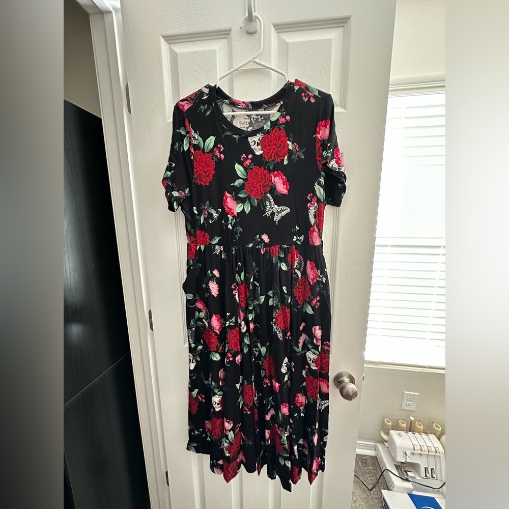 Torrid black with red roses skater length dress size 1